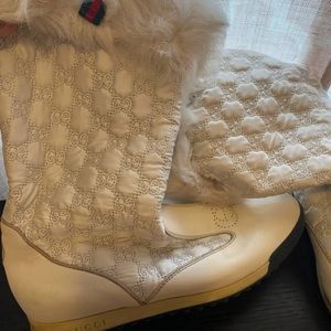 White Gucci Winter boots size 7